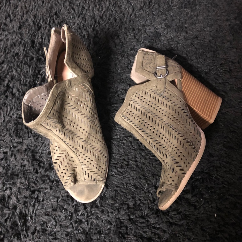 Gray wedges